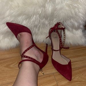 14th & union burgundy crossed heels